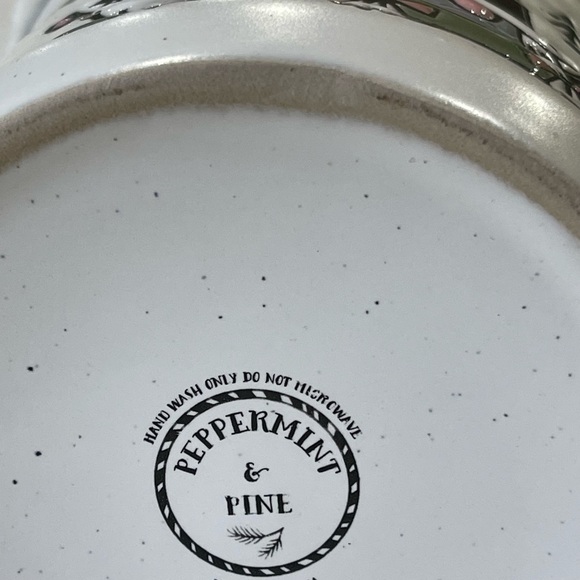 πππSOLDπππCERAMIC GNOME COOKIE JAR Gnome Canister WHIMSICAL MAGICAL WINTER - Picture 4 of 10